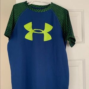 Under Armour Boys Active Short Sleeve Loose Fit